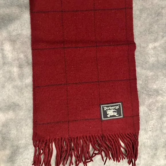 Burberrys Red Wool Scarf - Picture 1 of 3